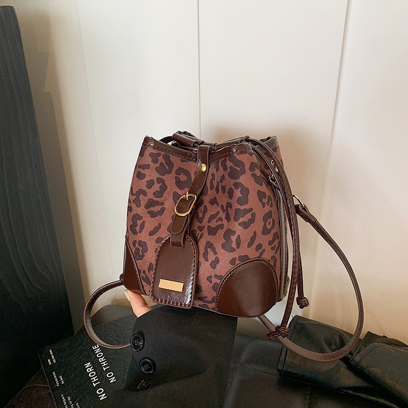 Leopard Print Color-Blocked Women'S Bag Crossbody Bag Vintage Matte Niche Bucket Bag Versatile For Commuting - Image 1
