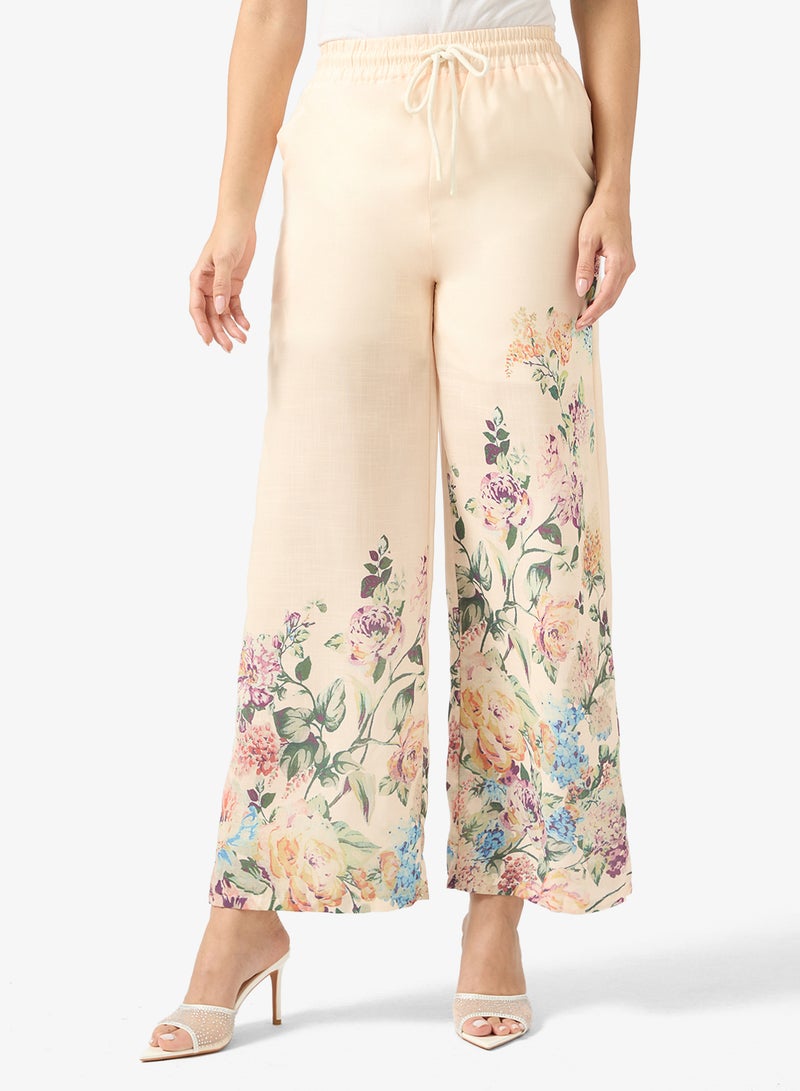 خزانة طقم بلوزة وبنطلون بطبعة زهور - Image 4