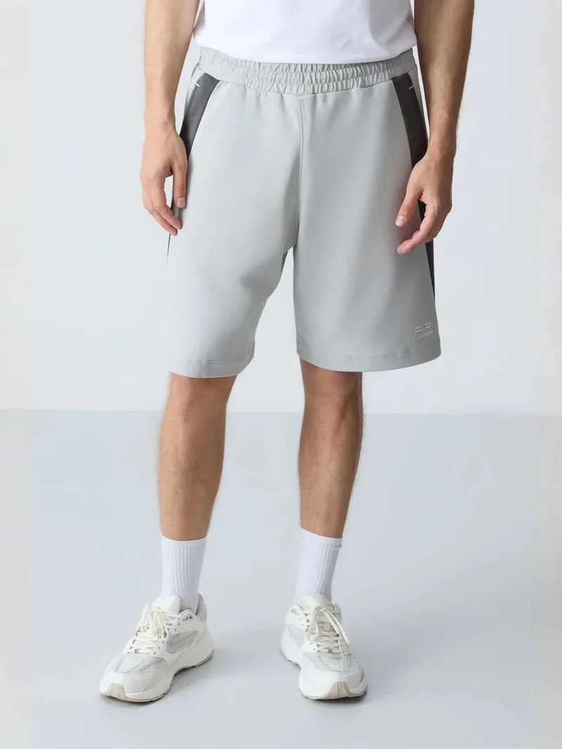 تومي لايف TOMMY Men's Cotton Blend Sweat Shorts