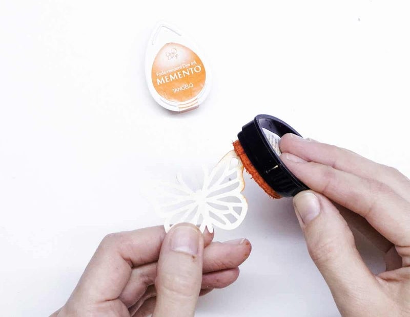 Artemio Tsukineko Memento Dye Ink Pad - Tuxedo Black - Image 4