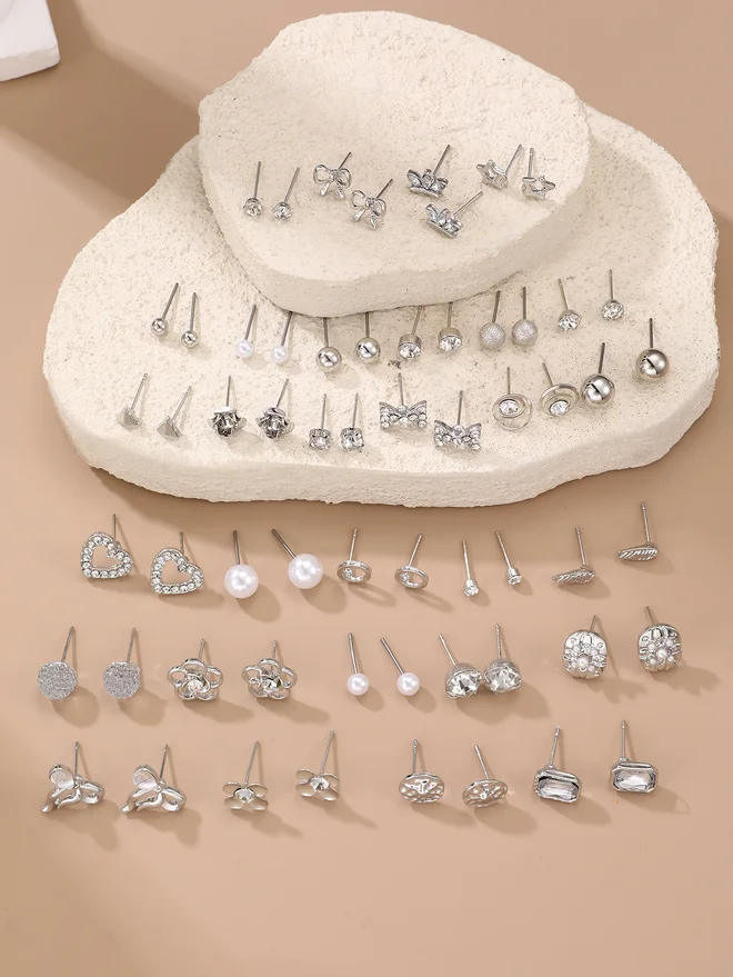 Set of 30 - Stud Earrings Set
