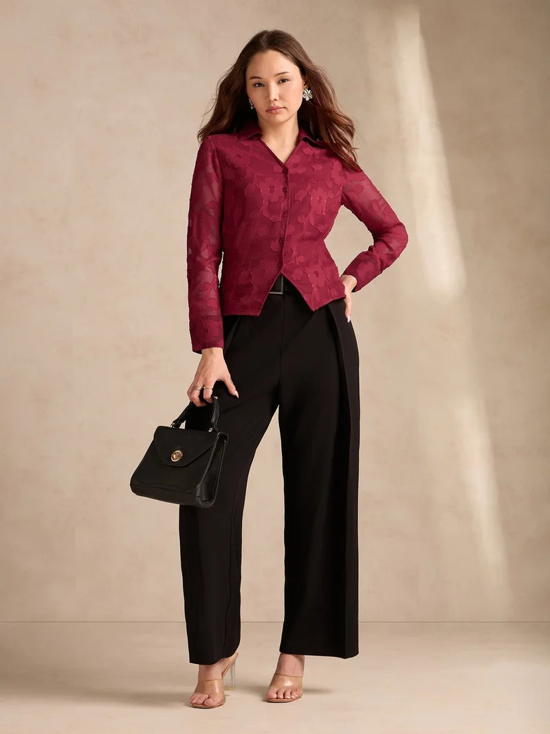 أوجيدر قميص أحمر بقصة عادية وأكمام طويلة من قماش الجاكار