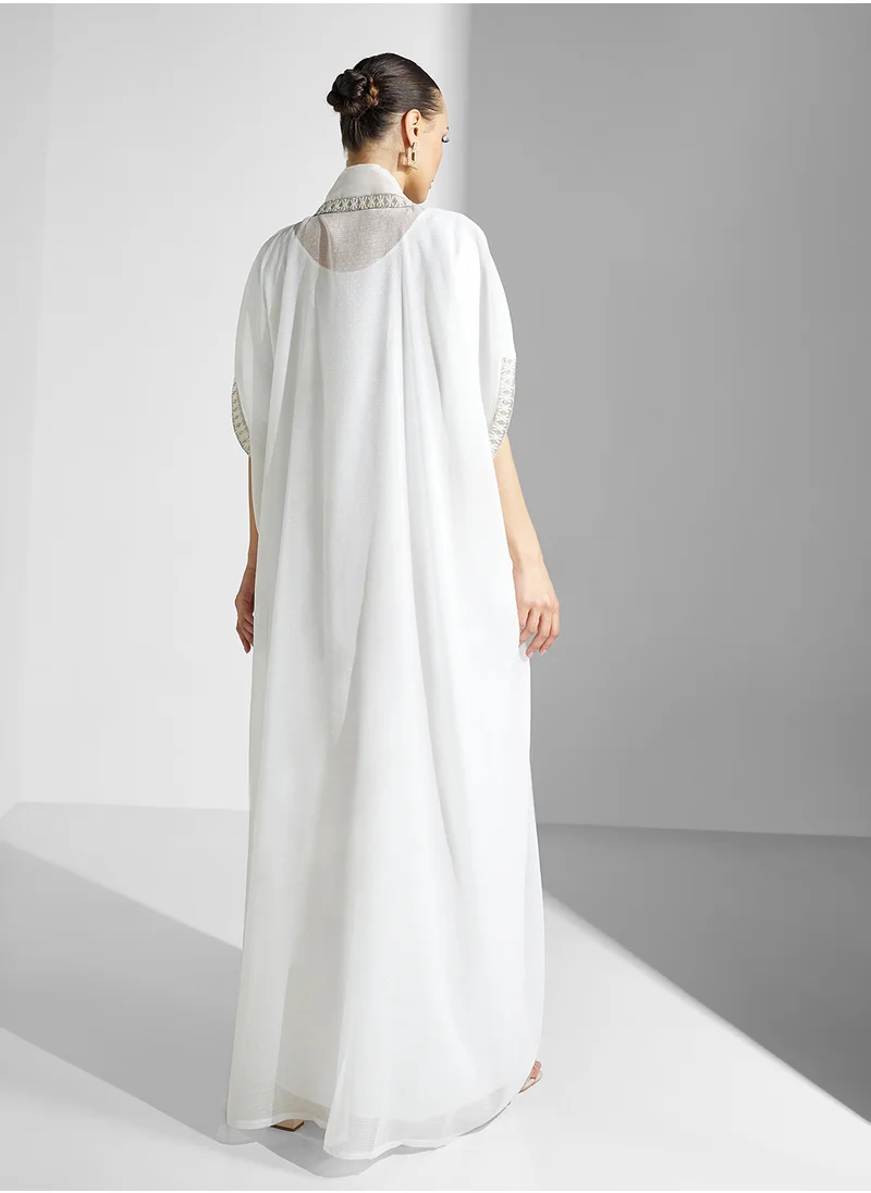 هيا كلوزيت V-Neck Cape Sleeve Abaya