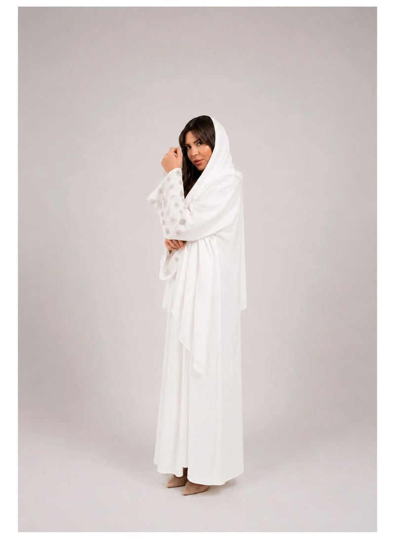 اوفيليا Aya 2-in-1 Buttoned Open Abaya with Hand-Embroidered Floral - Image 1