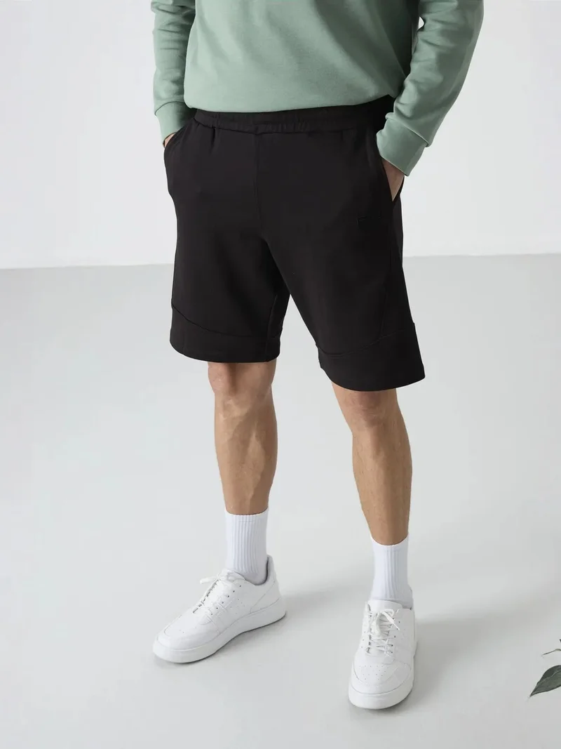 تومي لايف TOMMY Men's Pull-on Sweat Shorts