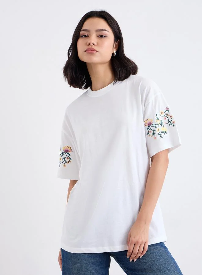 Styli Styli Floral Embroidered Round Neck Oversized T-Shirt