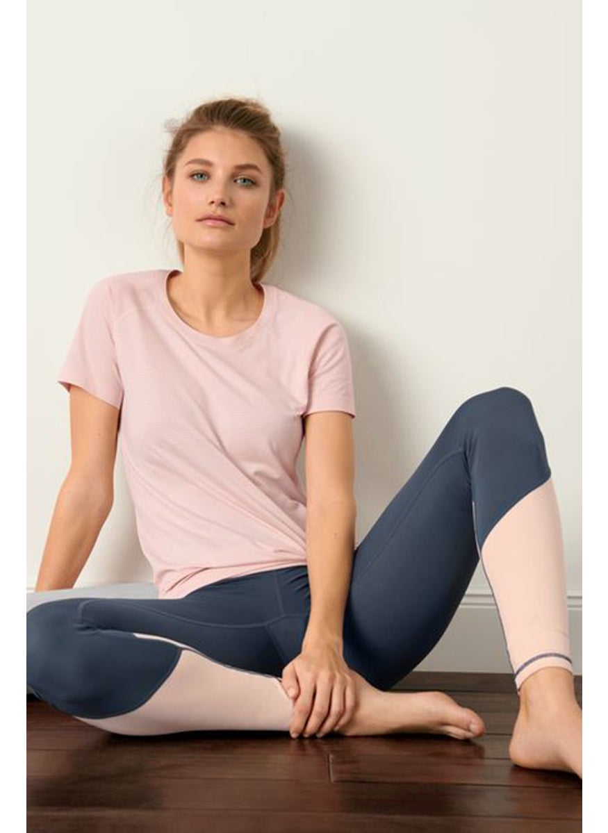 Women Crew Neck Short Sleeve Training Top, Light Pink - pzsku/Z399DF46875371D46D3A5Z/45/_/1724351127/209107db-bd40-49fd-8475-0c81f1b85bd9