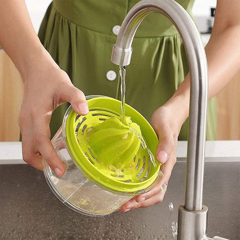 4-in-1 Manual Citrus Juicer with 600ml Measuring Cup Multi-functional Hand Squeezer with Built-in Grater and Egg Separator for Kitchen Ingredients - Image 3