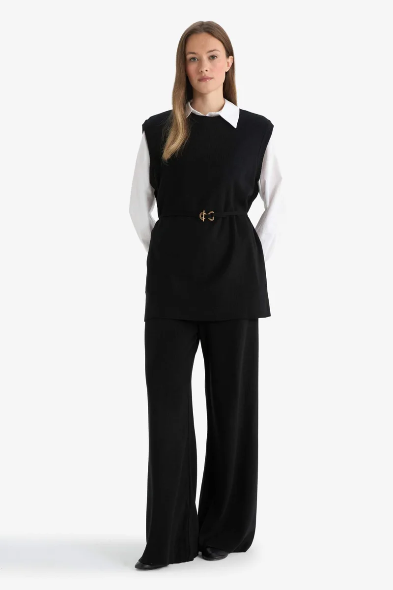 ديفاكتو Relax Fit Black Trousers