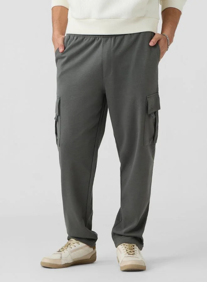 ذا سوليد ستور جوغر كارجو مع أربطة