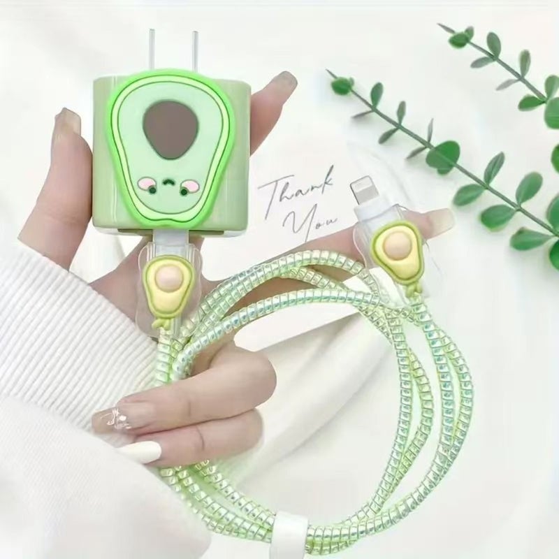 مجموعة حماية كابلات ملونة من 5 قطع، وردية وخضراء أفوكادو، بتصميم خوخ وسيدني، متوافقة مع شاحن أبل السريع 18 وات و20 وات، مقاومة للخدش، غطاء واقٍ لطيف يمنع التلف، متينة، لا تحتاج إلى بطارية، الشاحن غير متضمن، هدية للأصدقاء والفتيات، هدية عيد الميلاد. - Image 4