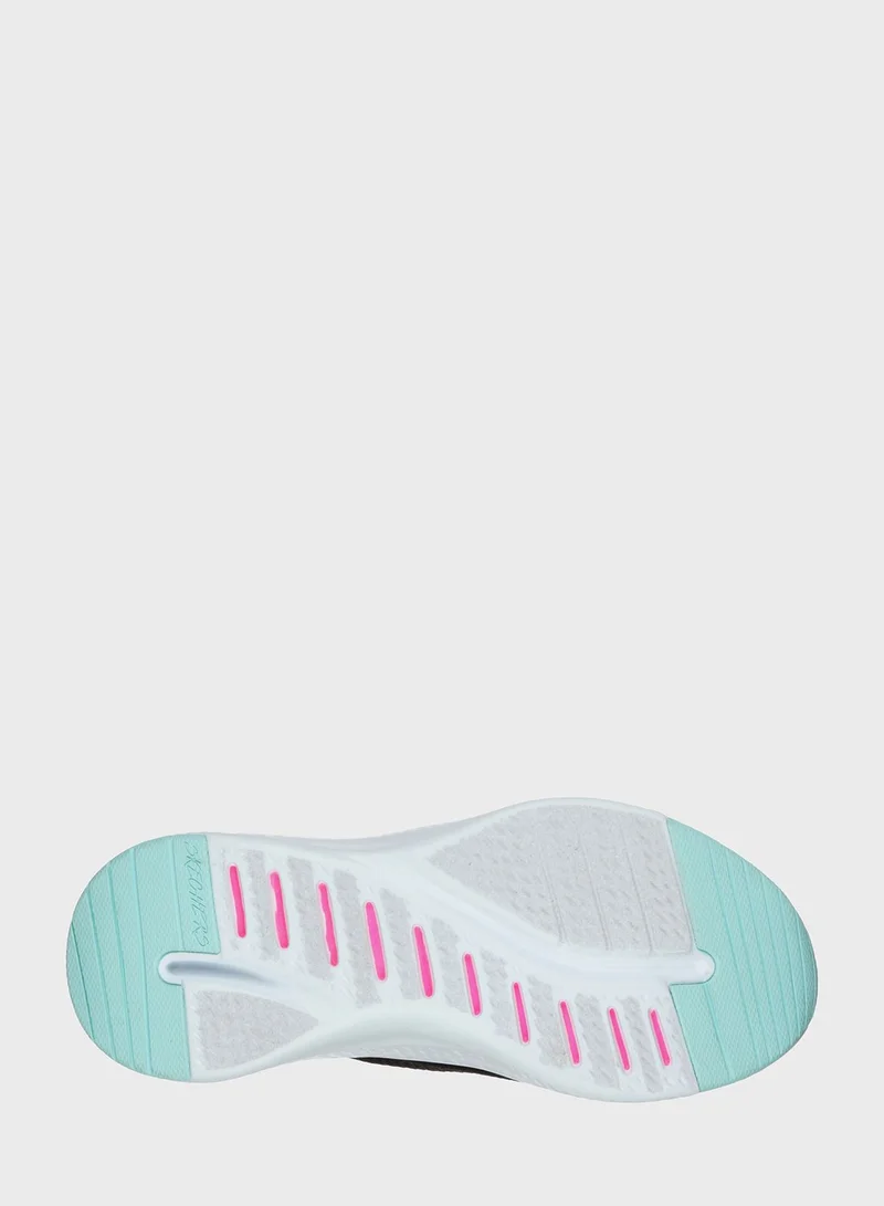 SKECHERS Solar Fuse