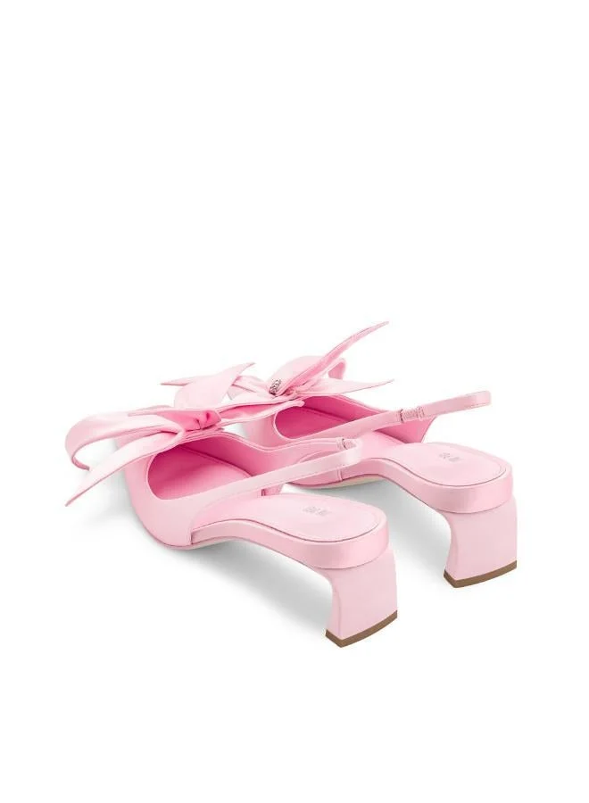 جيه دبليو بي كوينا بمبز slingback بتطريزات زهور