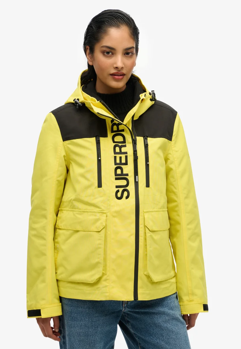 سوبر دراي جاكيت واقٍ من الرياح بألوان متداخلة