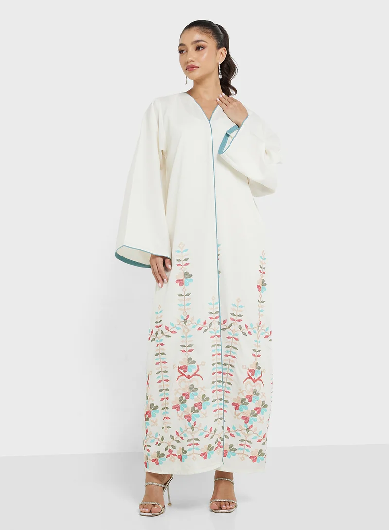 هيا كلوزيت Embroidered Abaya with Sheila