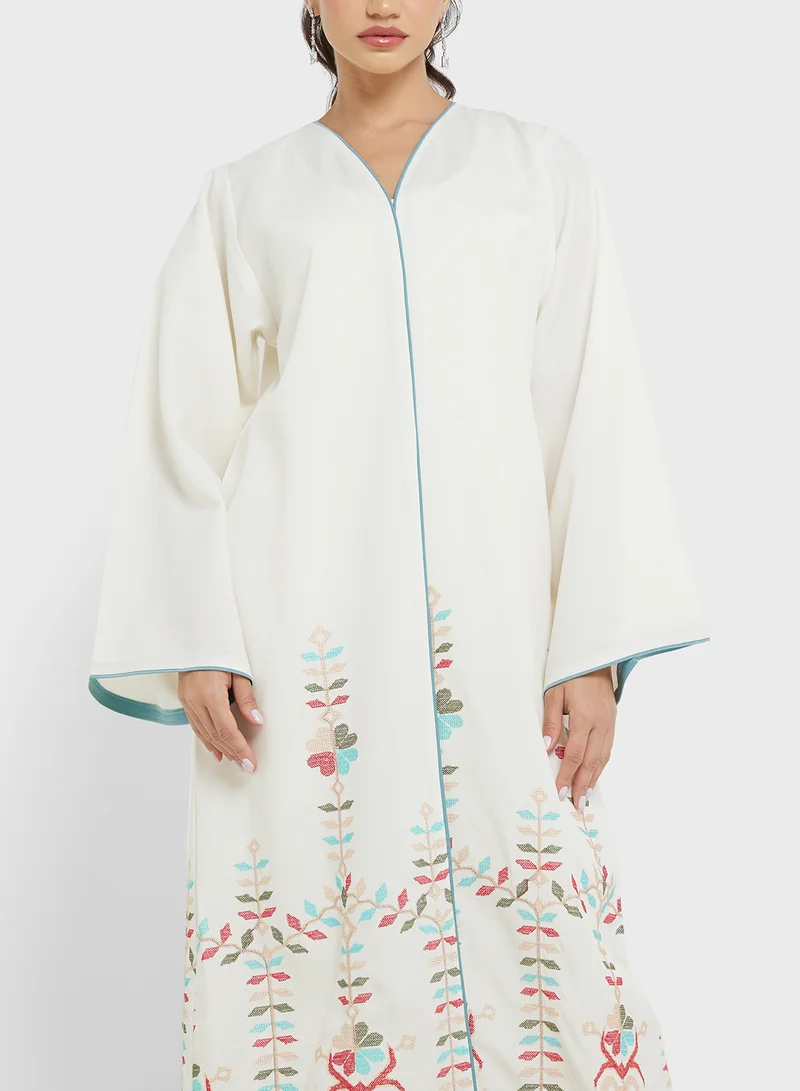 هيا كلوزيت Embroidered Abaya with Sheila