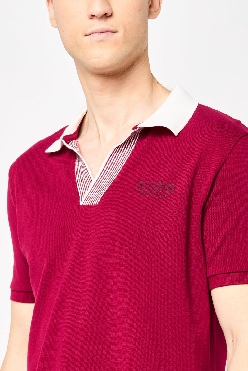 JOHN RICHMOND Men Regular Fit Brand Logo Short Sleeves Polo Shirt, Burgundy - Image 3