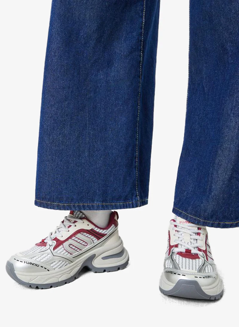 ستايلي اكتيف حذاء سنيكرز بنعل شانكي مع أربطة للإغلاق