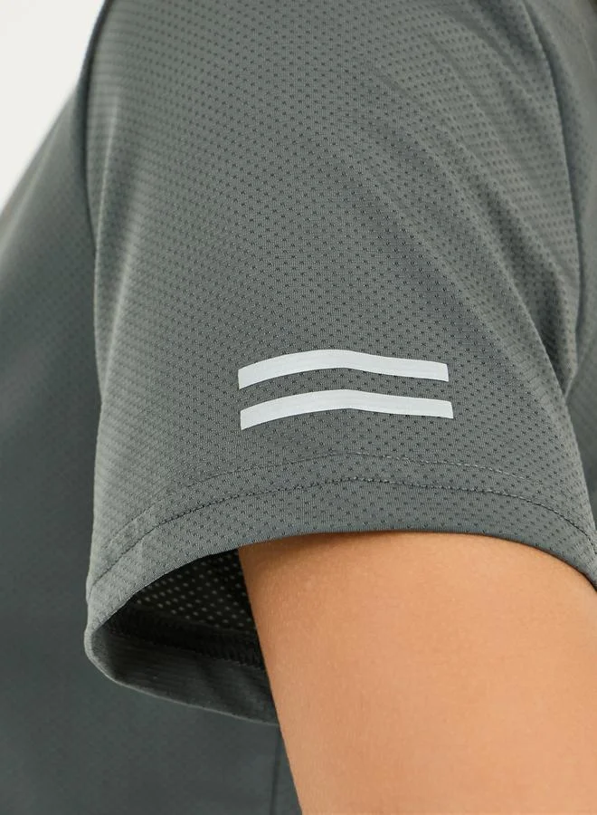 Styli Textured Chest Slogan Reflective Detail Short Sleeves Top