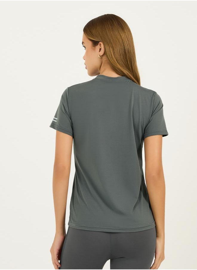 Styli Textured Chest Slogan Reflective Detail Short Sleeves Top  - Image 5
