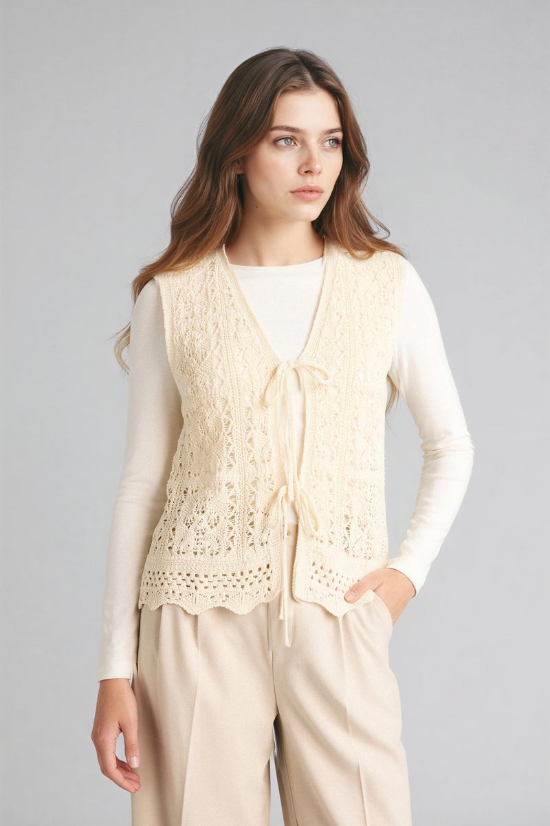 DeFacto Beige Woman Regular Fit Crew Neck Knitwear Vest Casual - Image 1