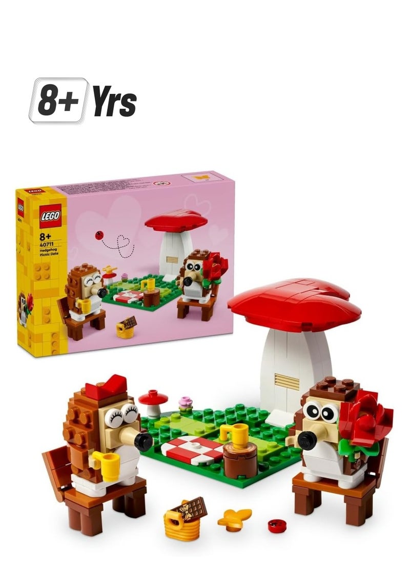 LEGO - LEGO Hedgehog Picnic Date Building Set 40711 - Image 1