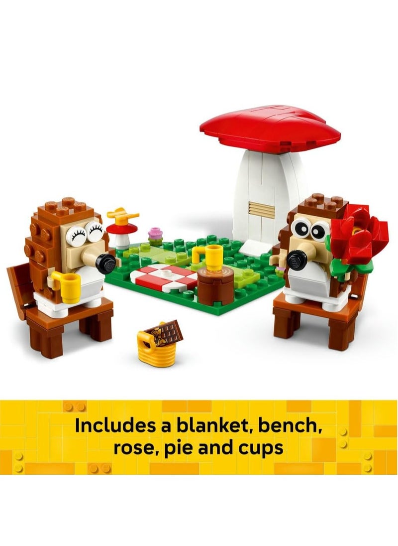 LEGO - LEGO Hedgehog Picnic Date Building Set 40711 - Image 1