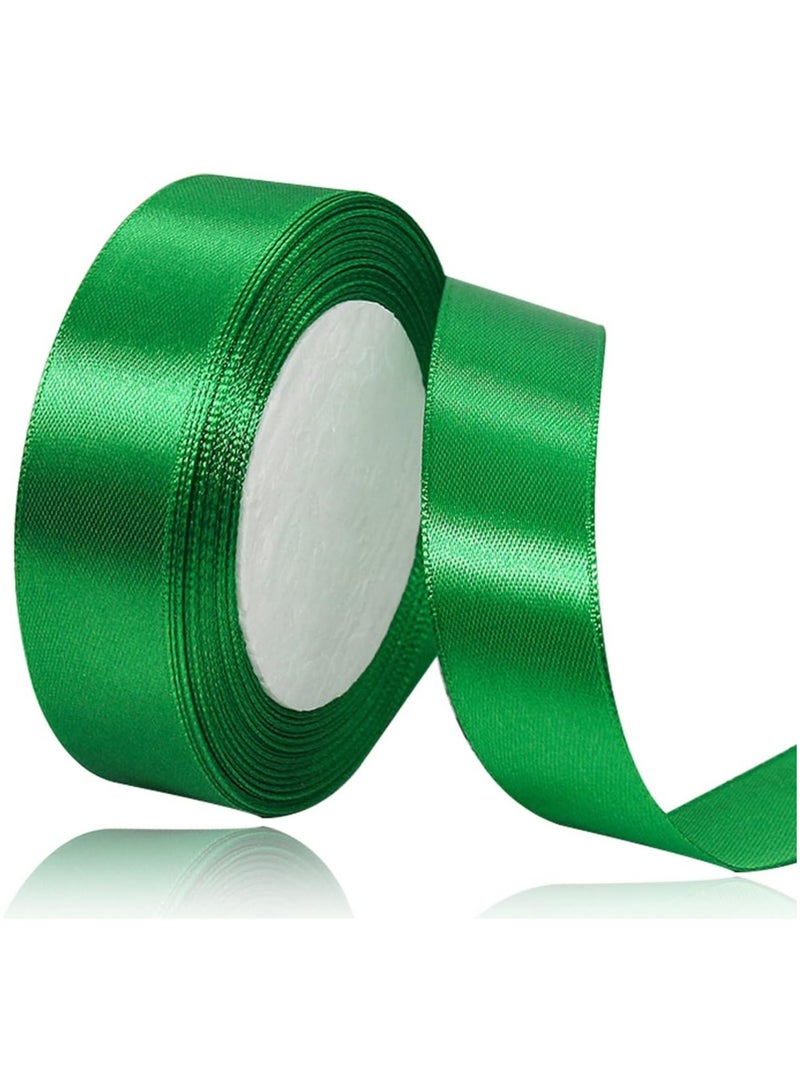بكرة شريط ساتان أخضر، شريط من نسيج البوليستر بلون سادة لتغليف الهدايا، والحرف اليدوية، وصناعة الأقواس، والأكاليل، ومشاريع الخياطة، وحفلات استقبال الأطفال وتزيين حفلات الزفاف - Image 1