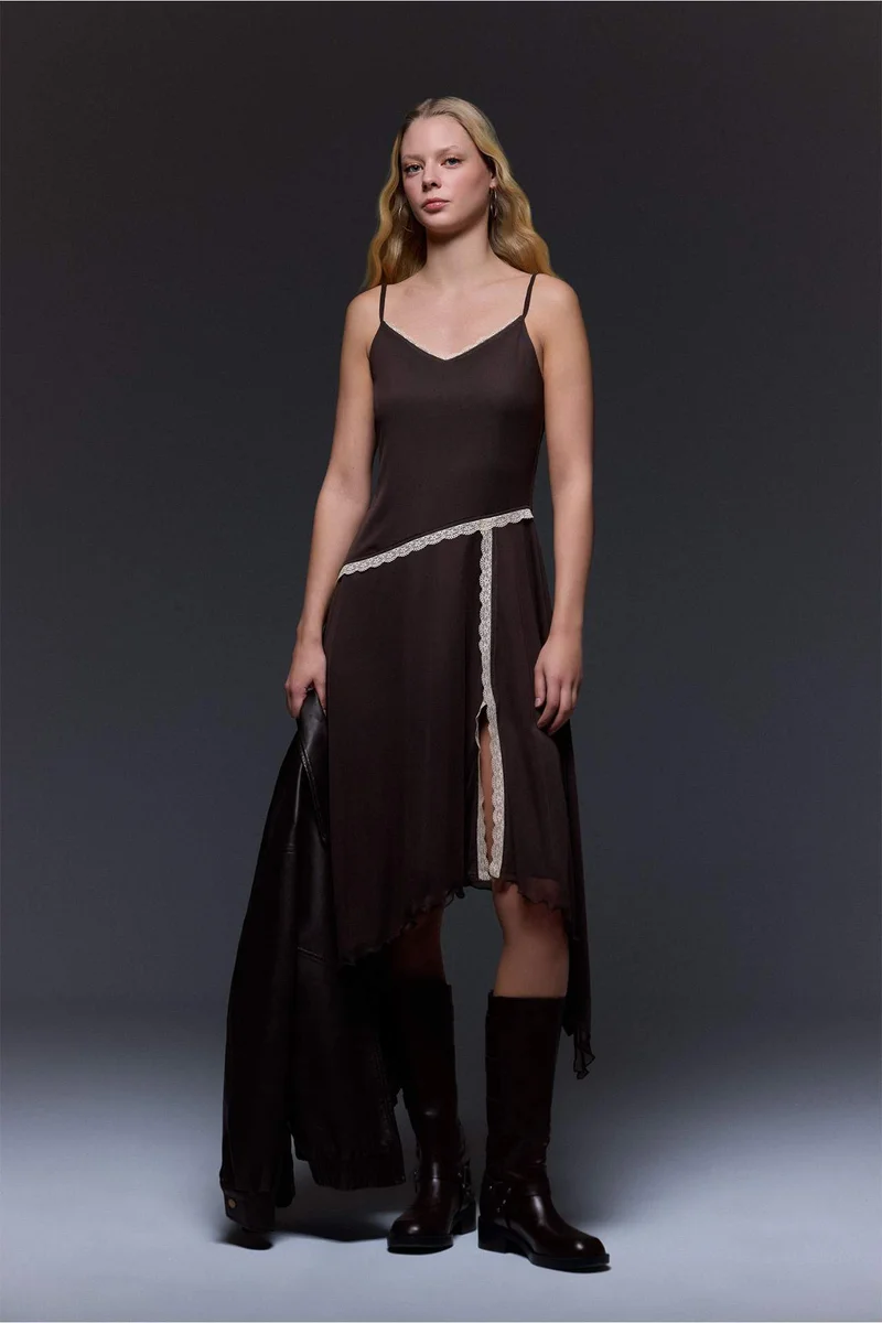 DeFacto Asymmetric Heart Collar Tulle Midi Dress