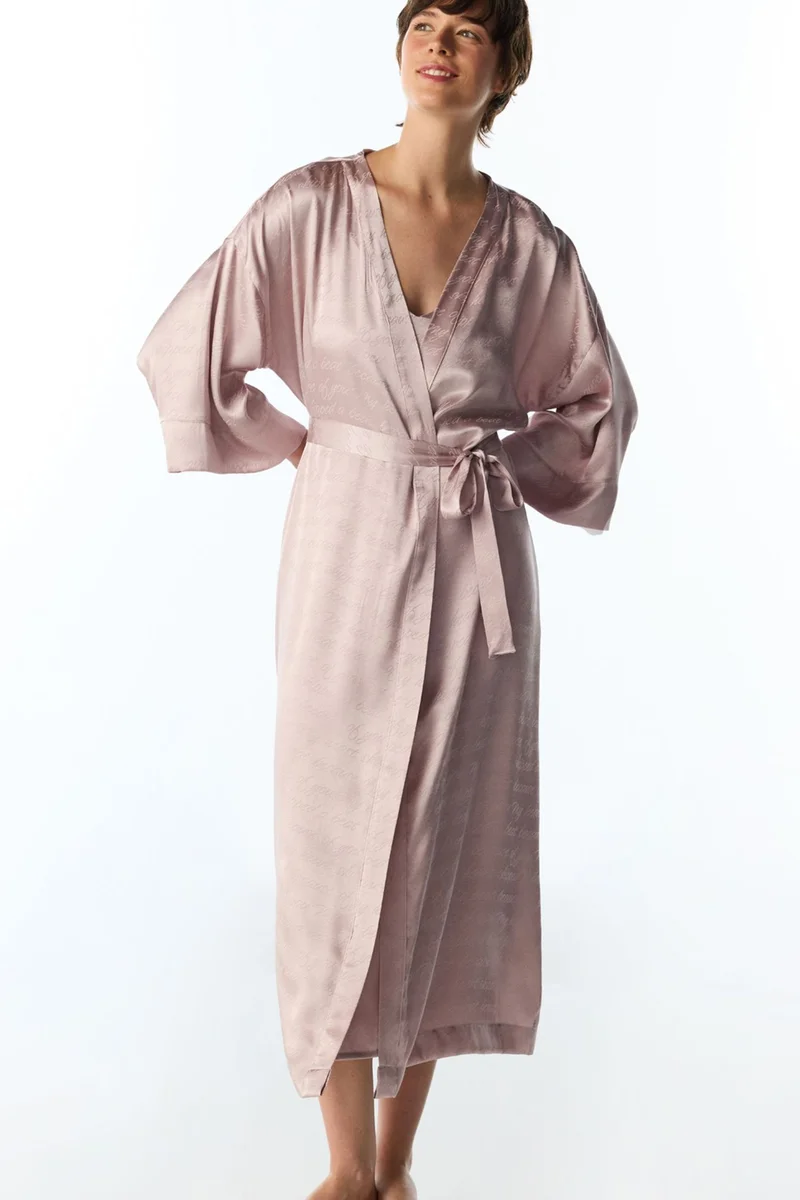 بنتي PENTI Pastel Dreamy Satin Slogan Print Sleeve Robe