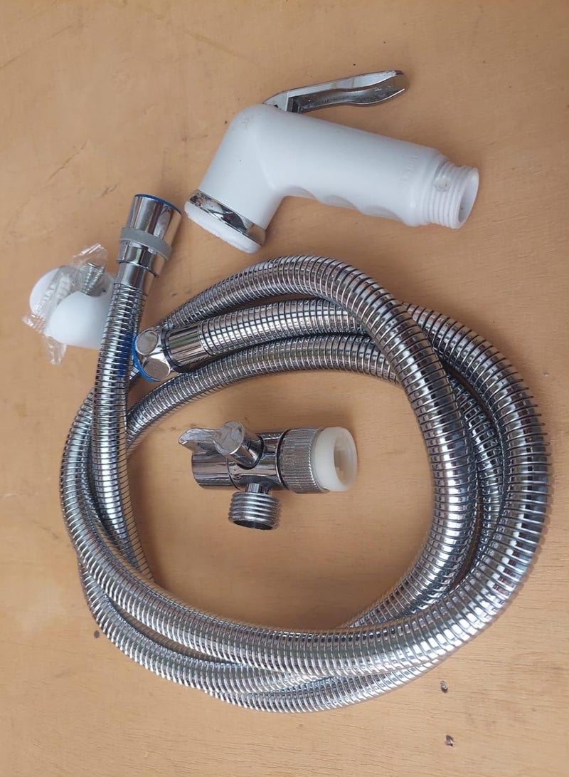 Easy-to-use portable travel bidet Code 101 carefully designed for the traveler with a 200cm Italian hose, bridge adapter, bidet handle and Teflon - Image 2
