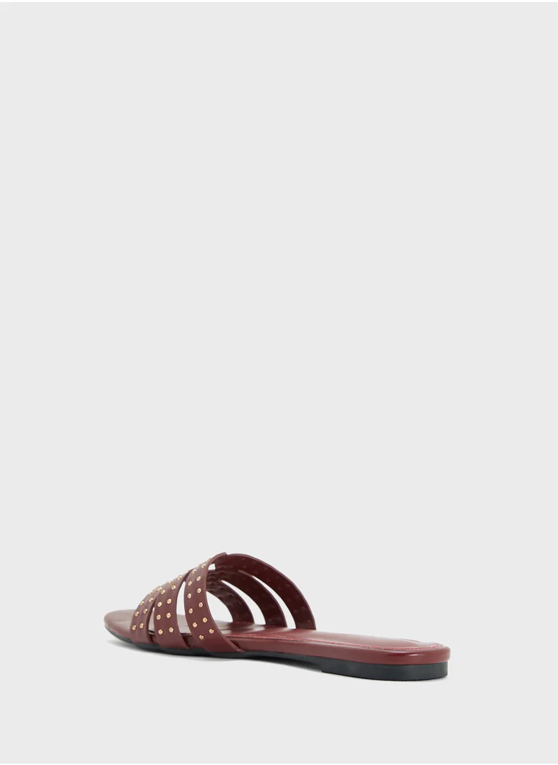 جينجر Studded Flat Sandal
