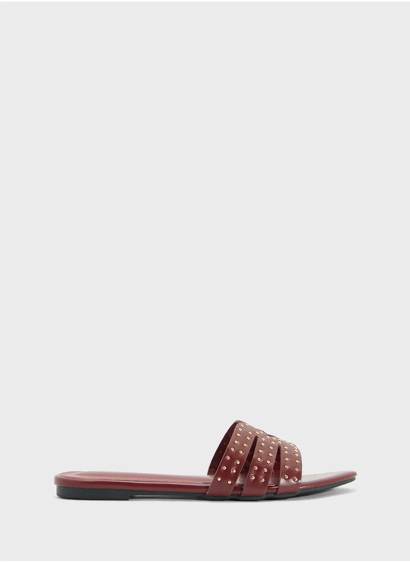 جينجر Studded Flat Sandal