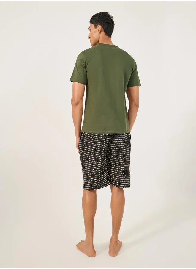ستايلي Slogan Print Regular Fit T-Shirt and Short Pyjama Set