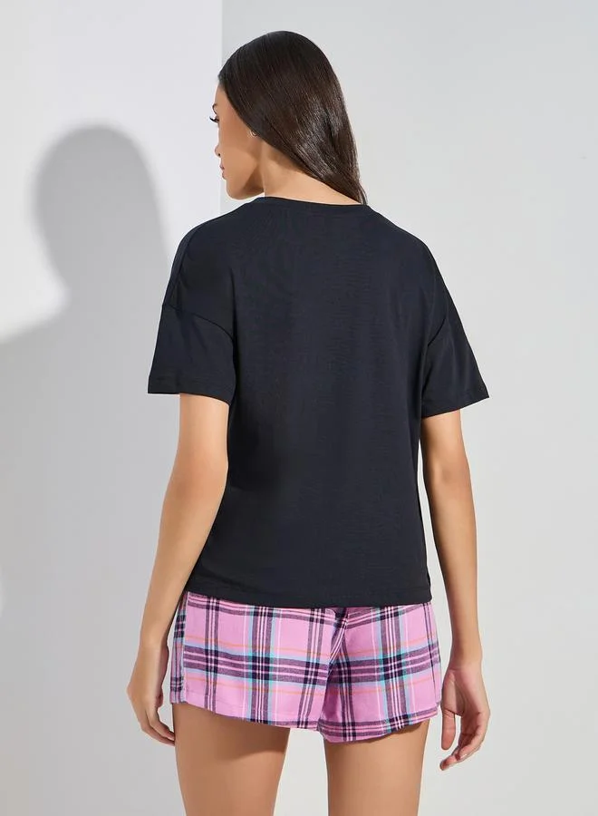 ستايلي Drop Shoulder Solid T-Shirt & Placket Detail Shorts Set