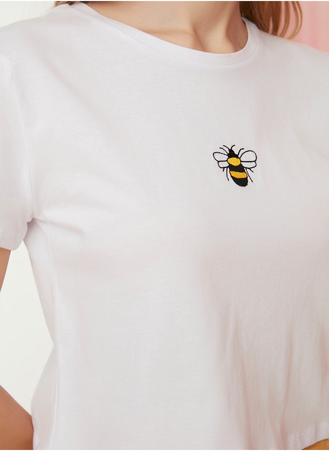 trendyol - White 100% Cotton Embroidered Crop Crew Neck Knitted T-Shirt TWOSS20TS1377 - Image 1