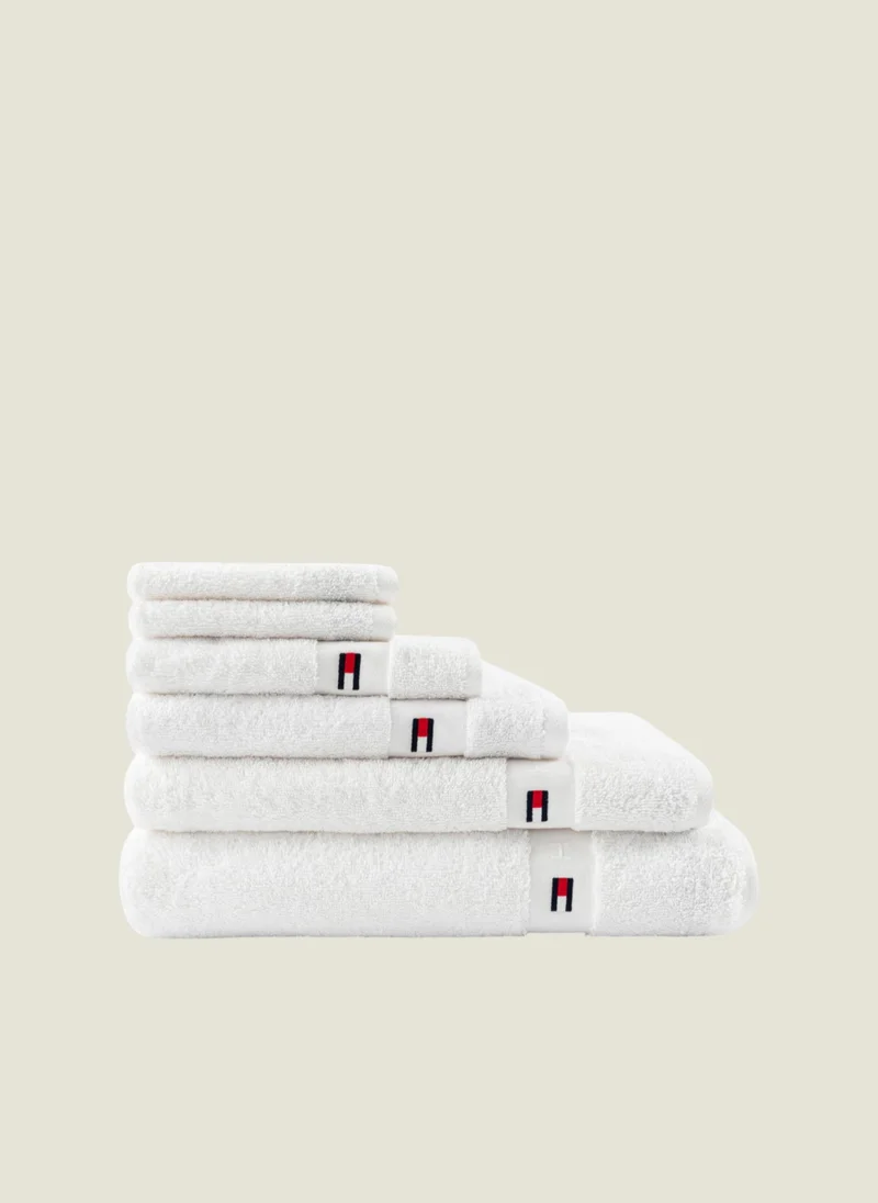 Tommy Hilfiger Tommy Hilfiger 520 GSM Legend Towel - 70x140cm