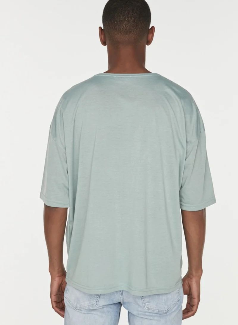 trendyol Regular Fit Essential Crew Neck T-Shirt