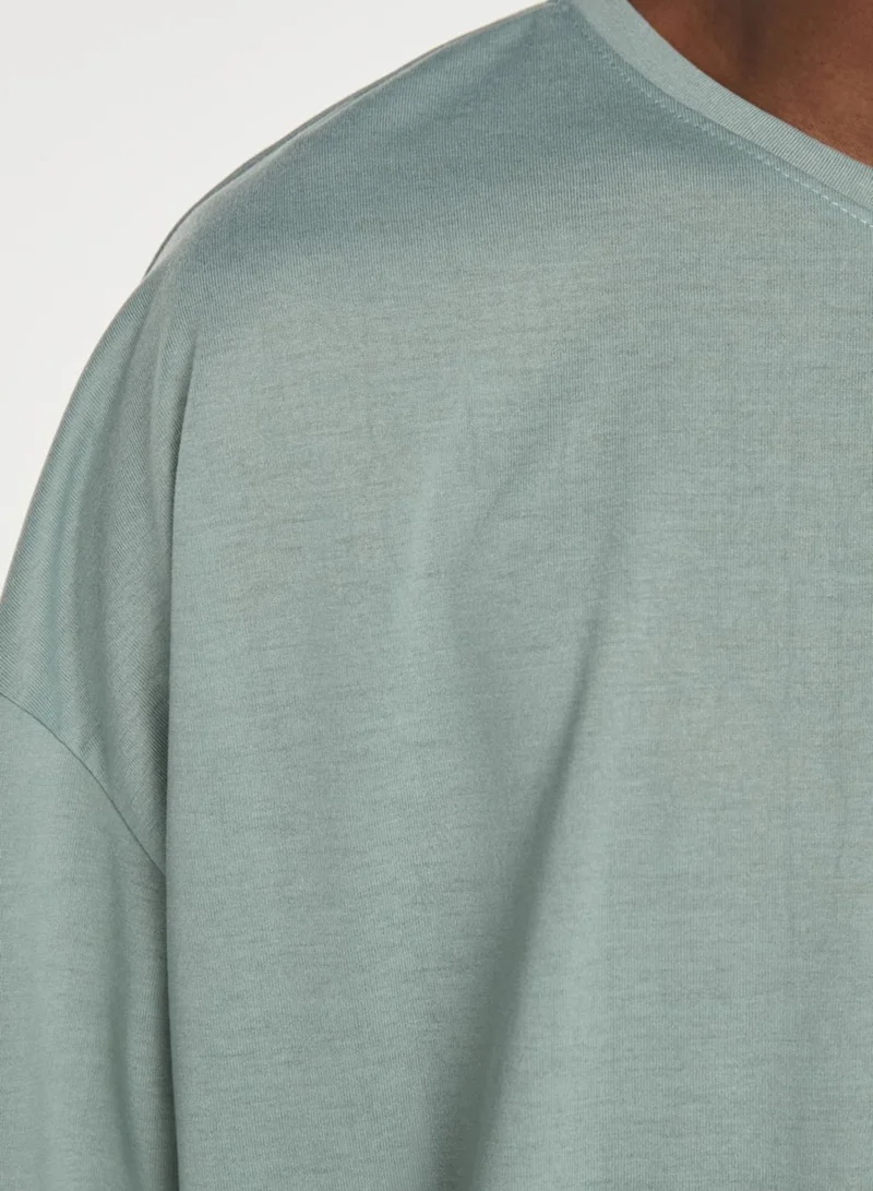 trendyol Regular Fit Essential Crew Neck T-Shirt