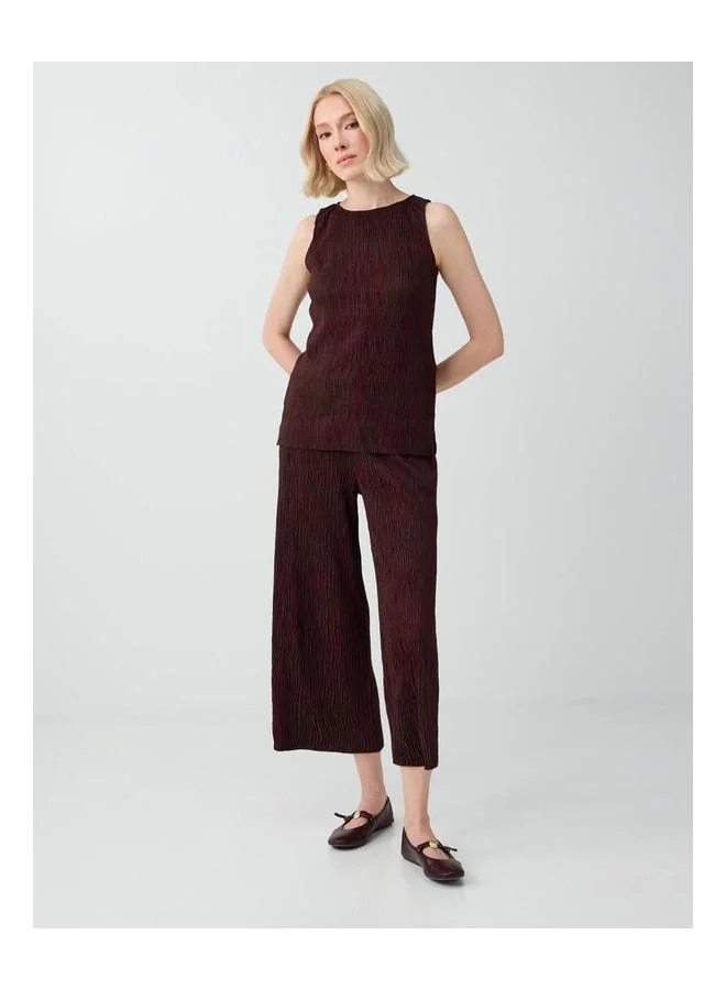 Jimmy Key Bitter Coffee Round Neck Sleeveless Pleated Knitted Blouse.