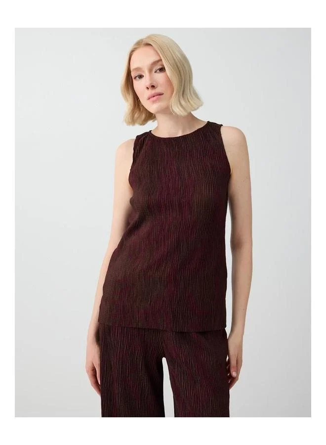 Jimmy Key Bitter Coffee Round Neck Sleeveless Pleated Knitted Blouse.