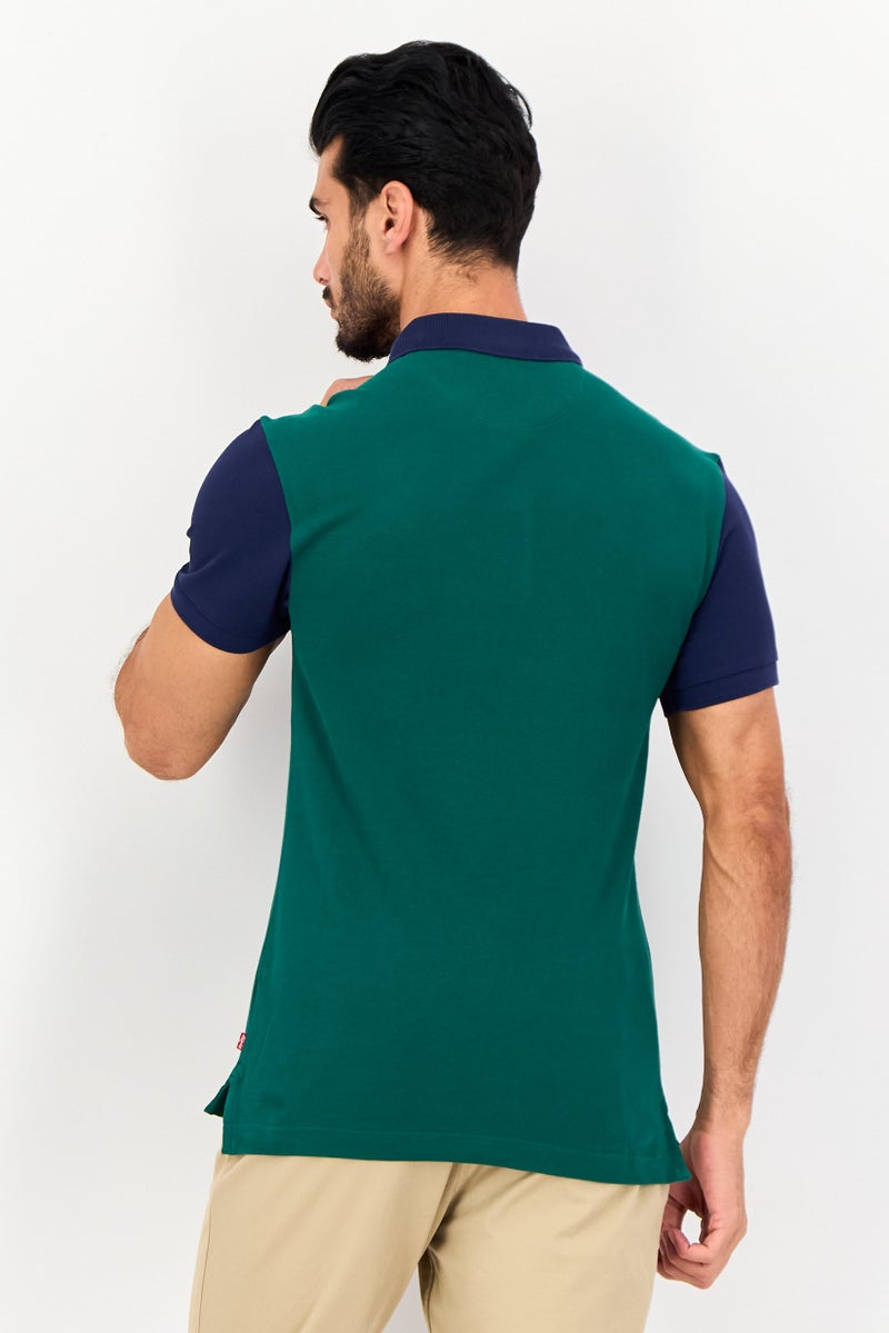 Levi's قميص بولو بأكمام قصيرة للرجال مع ياقة منتشرة وشعار العلامة التجارية، أخضر - Image 3