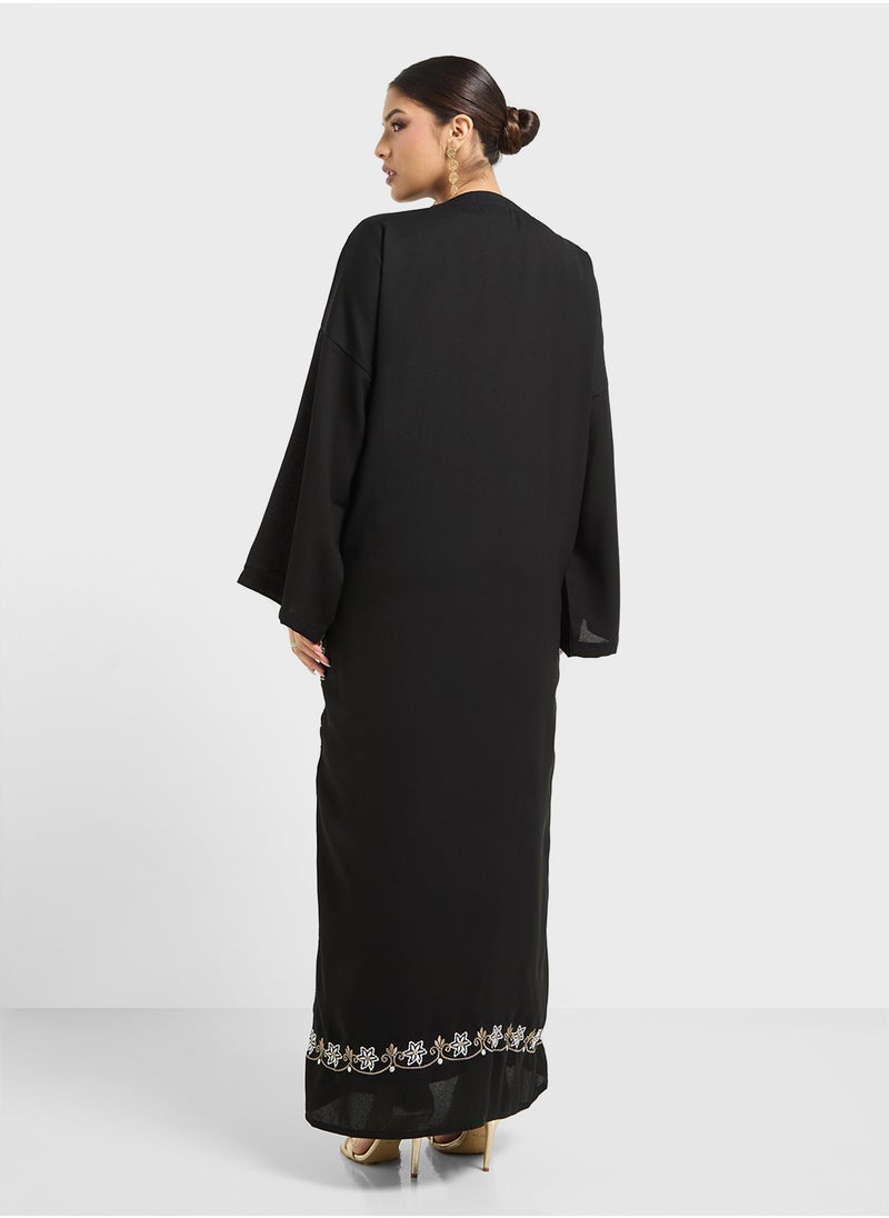 hayas closet Embroidered V-Neck Abaya  - Image 2