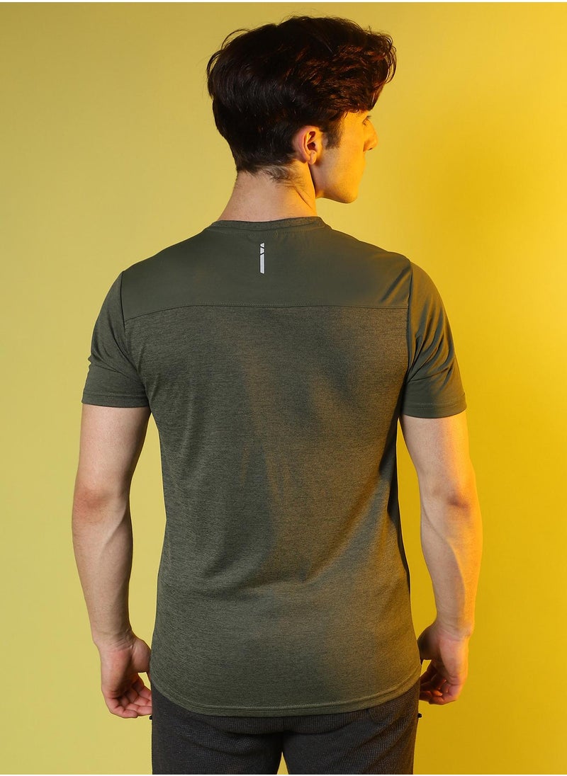 Men's Olive Green Contrast Heathered Activewear T-Shirt - pzsku/Z39CDC206585BC56FCE45Z/45/_/1731753131/8283c54a-134f-41f2-9a8f-1bb9e828ede8