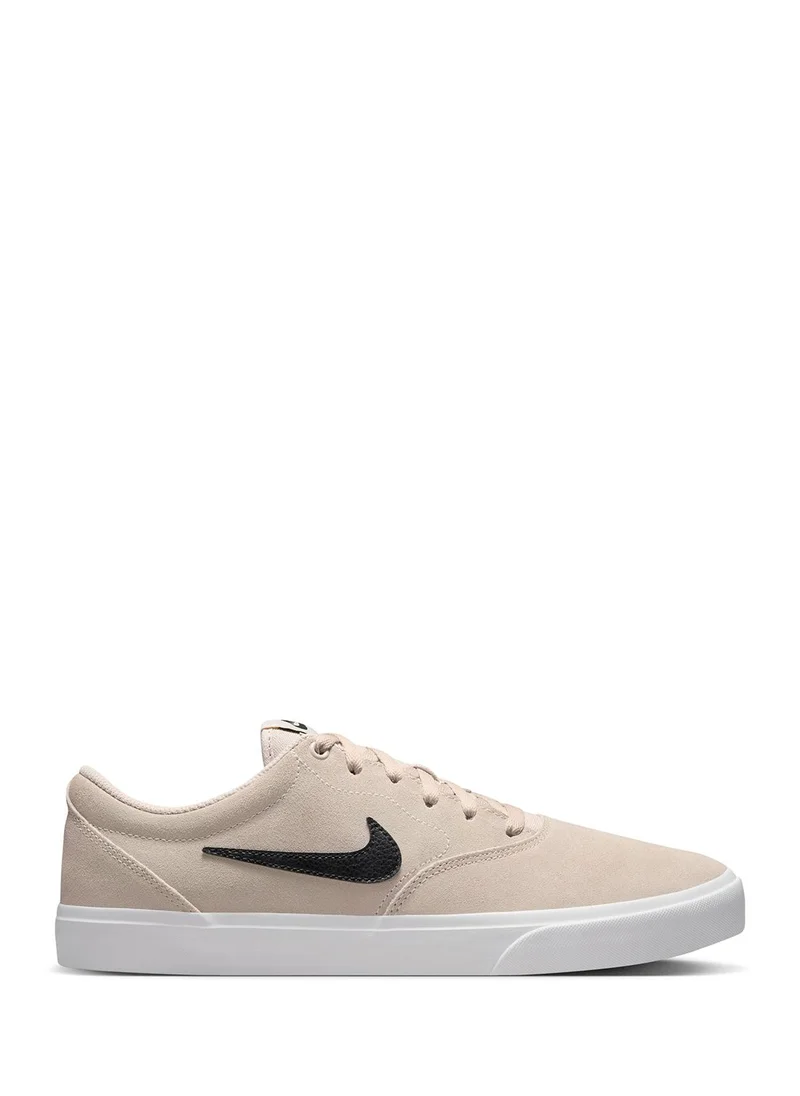 نايكي Charge Suede
