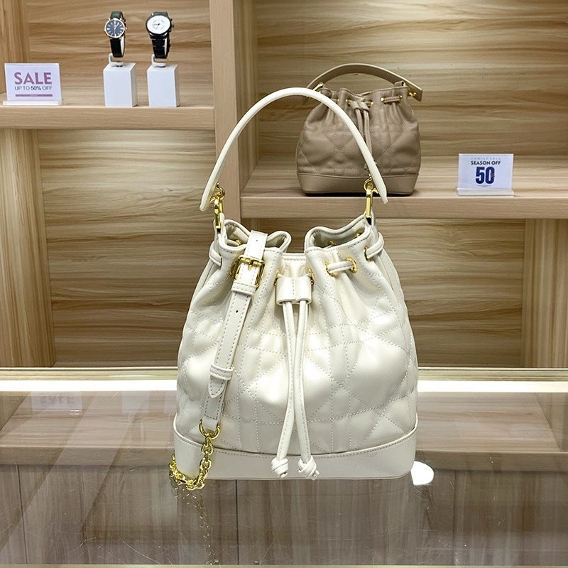 Casual Quilted Handbag With Chain And Drawstring, Fashion Versatile Shoulder And Crossbody Women'S Bag