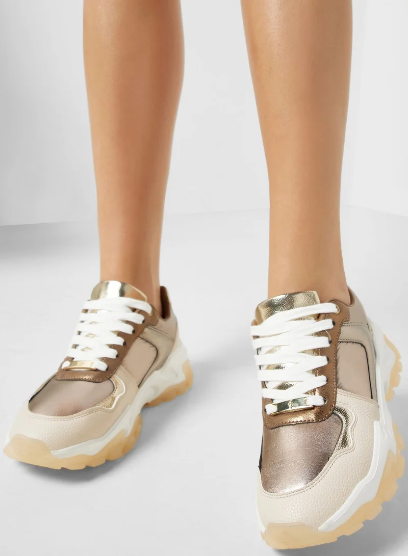 منبور Lace Up Low Top Sneakers