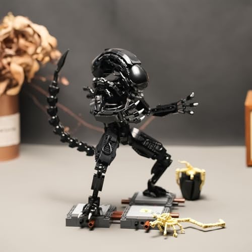 CHUANGPIN Xenomorph Action Figure Toy Building Set Compatible with Lego for AdultsCool Scary Toys Gifts for Boys and Girls 814 Years Up 687 pcs - Image 5