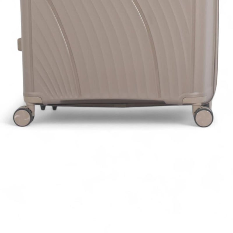 Aviator Luxury Complete Luggage Set - 3 Pieces in Shatterproof Polypropylene (Large Sizes and Superior Features) - Image 3