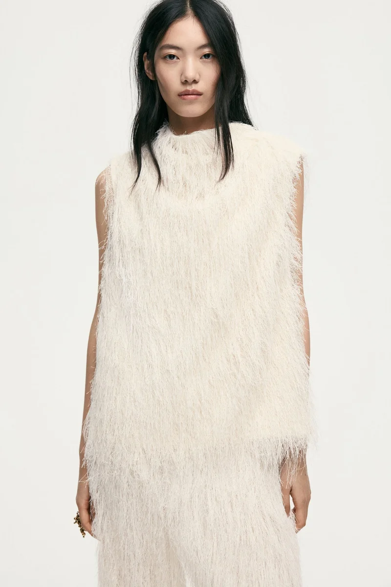 اتش اند ام بلوزة بشراشيب